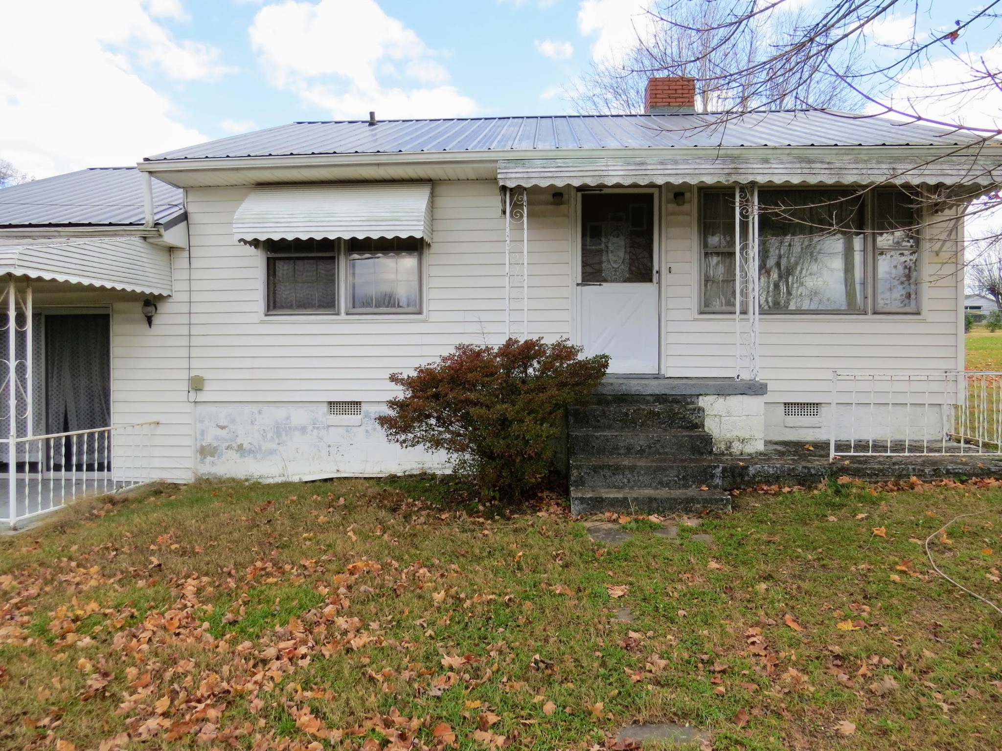 2036 Neubert Road Knoxville, TN 37914 - Photo 1 of 17 Gallery Image 1