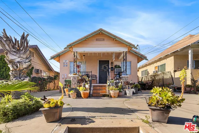 $750,000 | 127 South Evergreen Avenue, Los Angeles, CA 90033