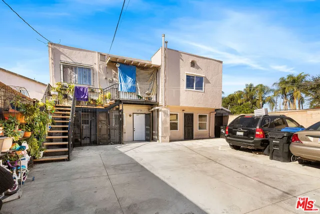 $750,000 | 127 South Evergreen Avenue, Los Angeles, CA 90033