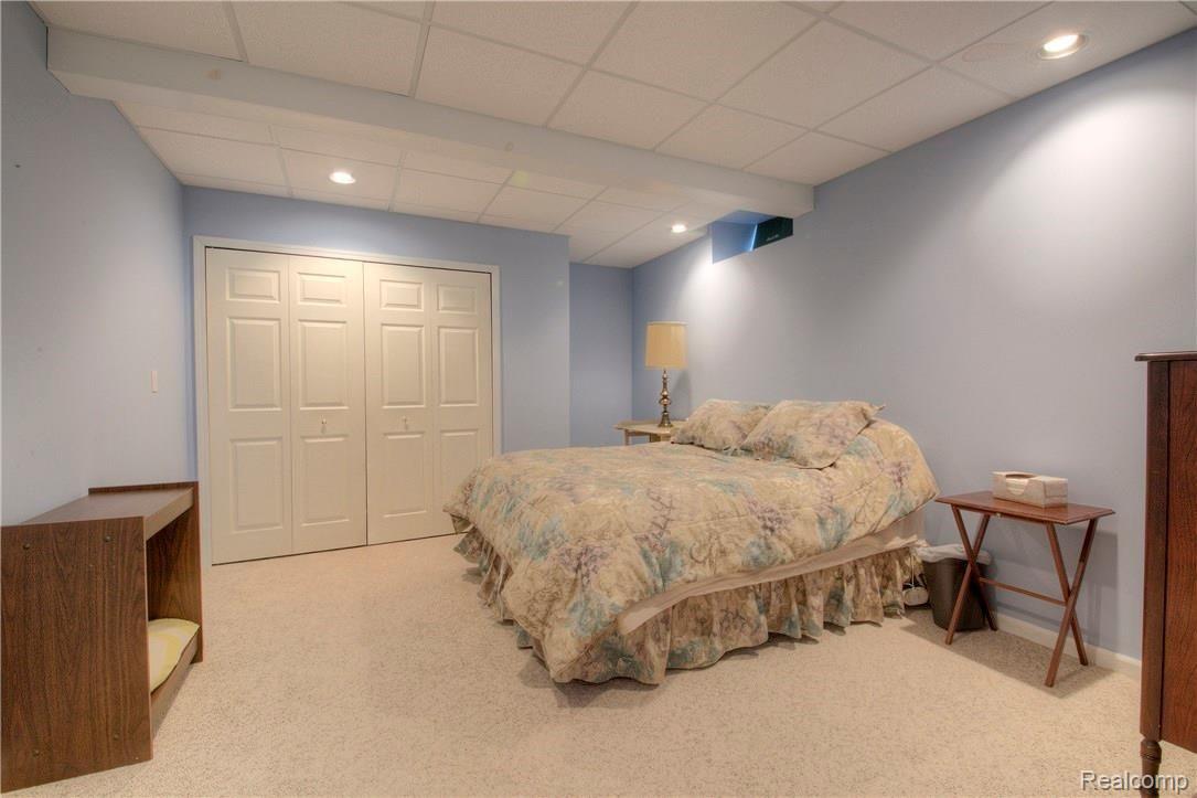 6797 Kennesaw Road Canton, MI 48187 - Photo 46 of 47 46 Bas Bed.jpg