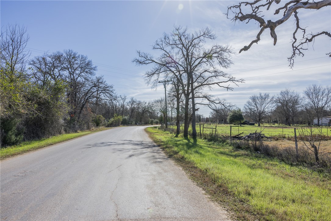 10466 Old Hearne Road Hearne, TX 77859 - Photo 8 of 18