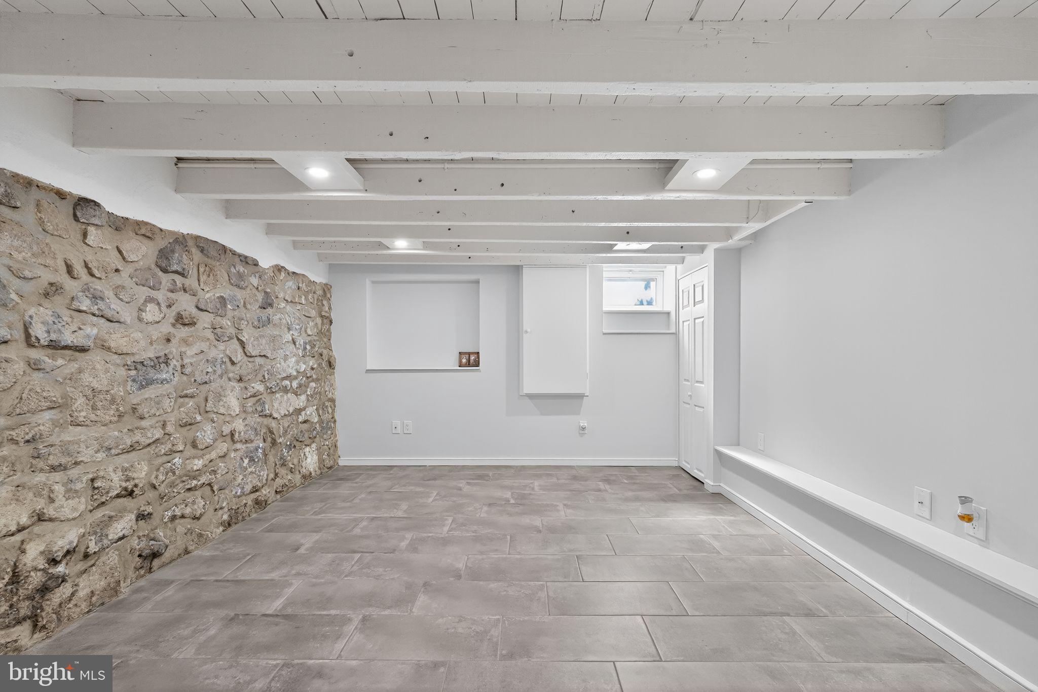 615 Sigel Street Philadelphia, PA 19148 - Photo 25 of 28 a view of an empty room