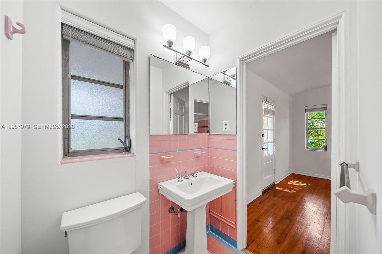 5842 Alton Road Miami Beach, FL 33140 - Photo 21 of 35