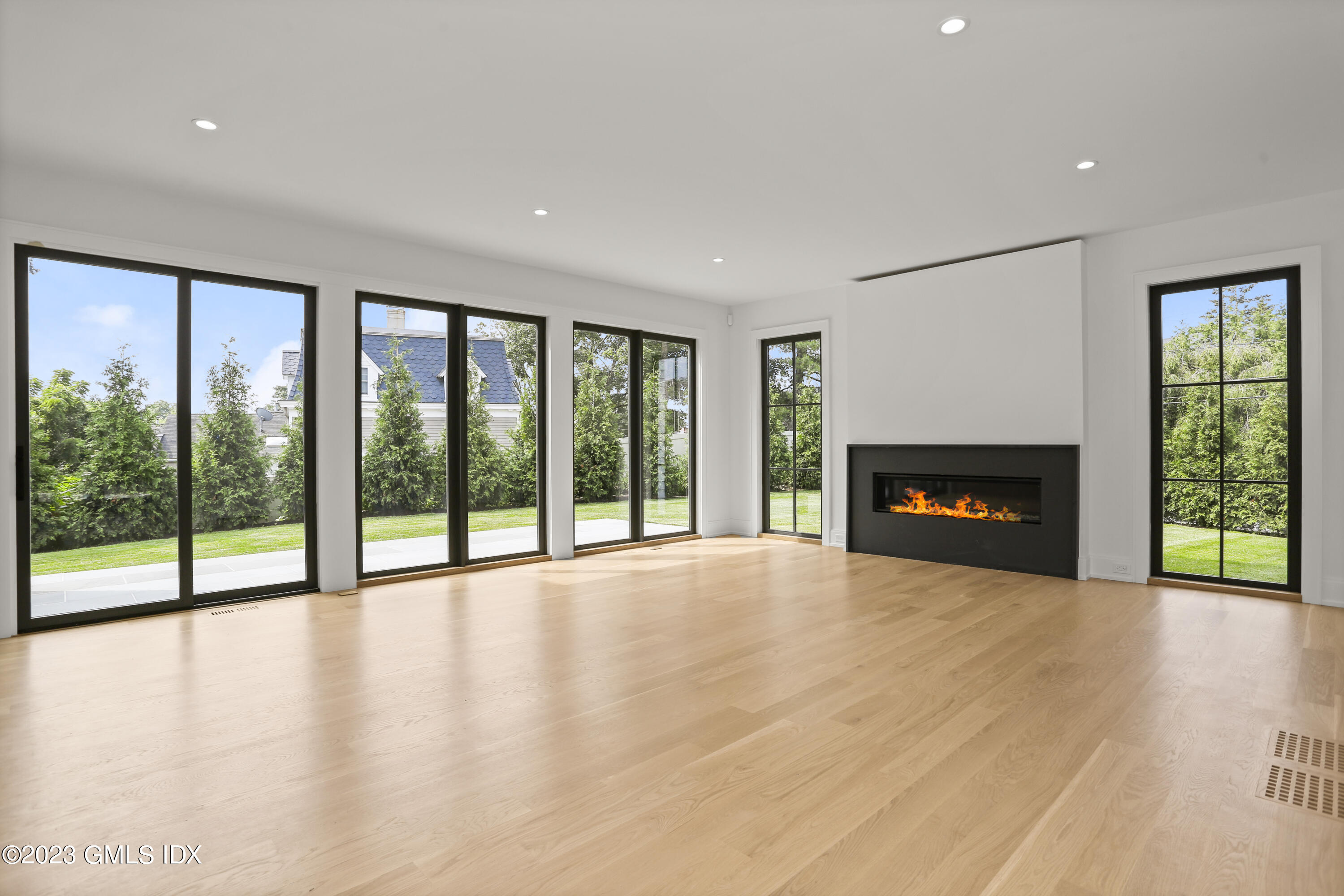 1 Anderson Road Greenwich, CT 06830 - Photo 5 of 35 1 Anderson Rd Greenwich CT-print-005-006