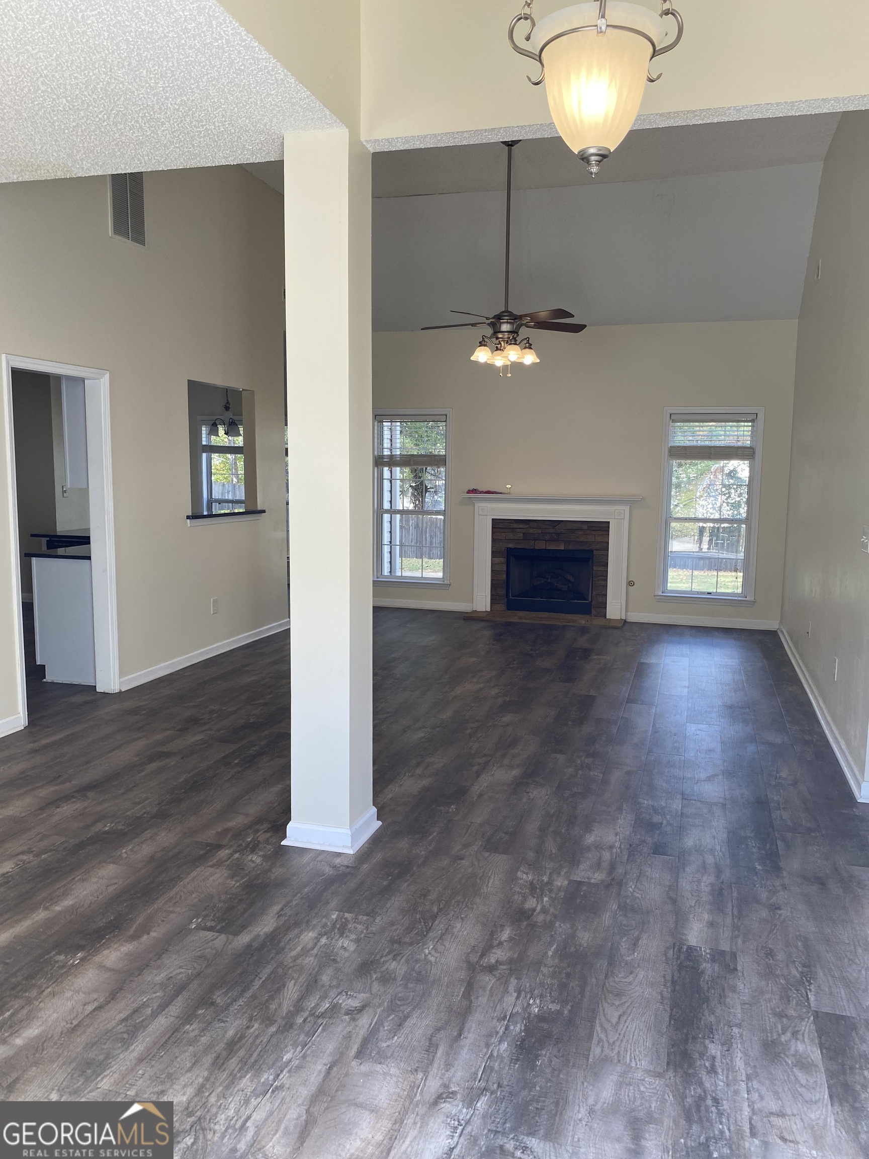 321 Baldwin Court Newnan, GA 30263 - Photo 4 of 16