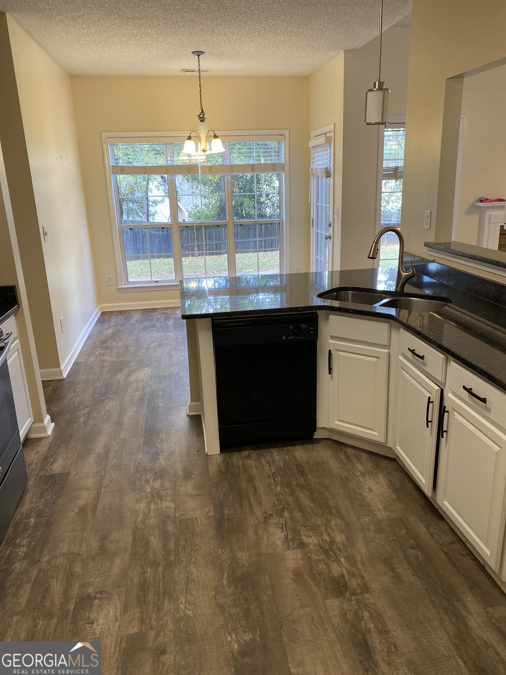 321 Baldwin Court Newnan, GA 30263 - Photo 7 of 16