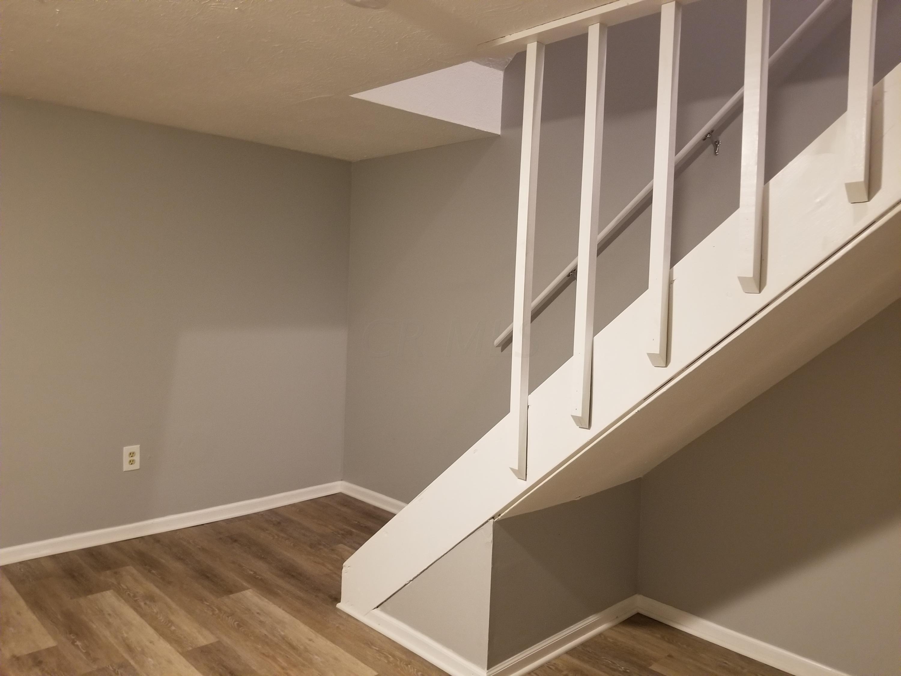 7298 Chaparral Road Columbus, OH 43235 - Photo 8 of 13 Gallery Image 8