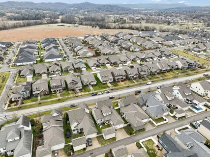 $835,000 | 1566 Drakes Creek Road, Hendersonville, TN 37075