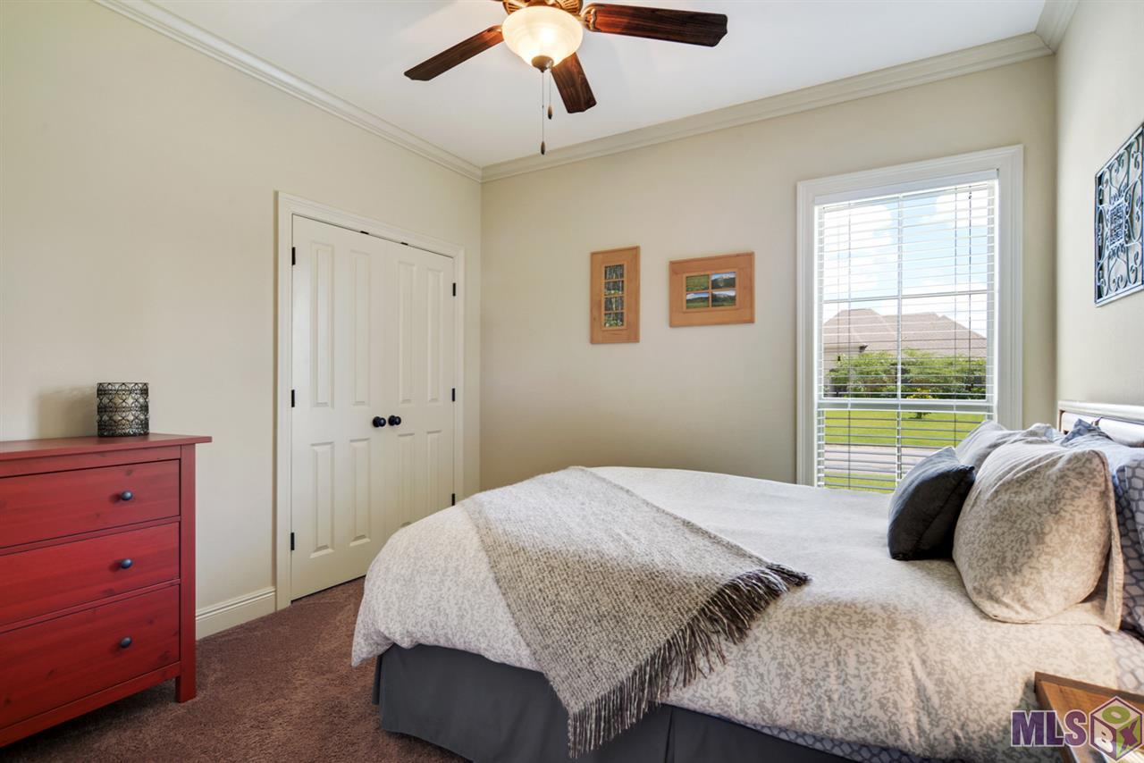 38112 Maple Ridge Drive Prairieville, LA 70769 - Photo 13 of 22 Additional bedroom