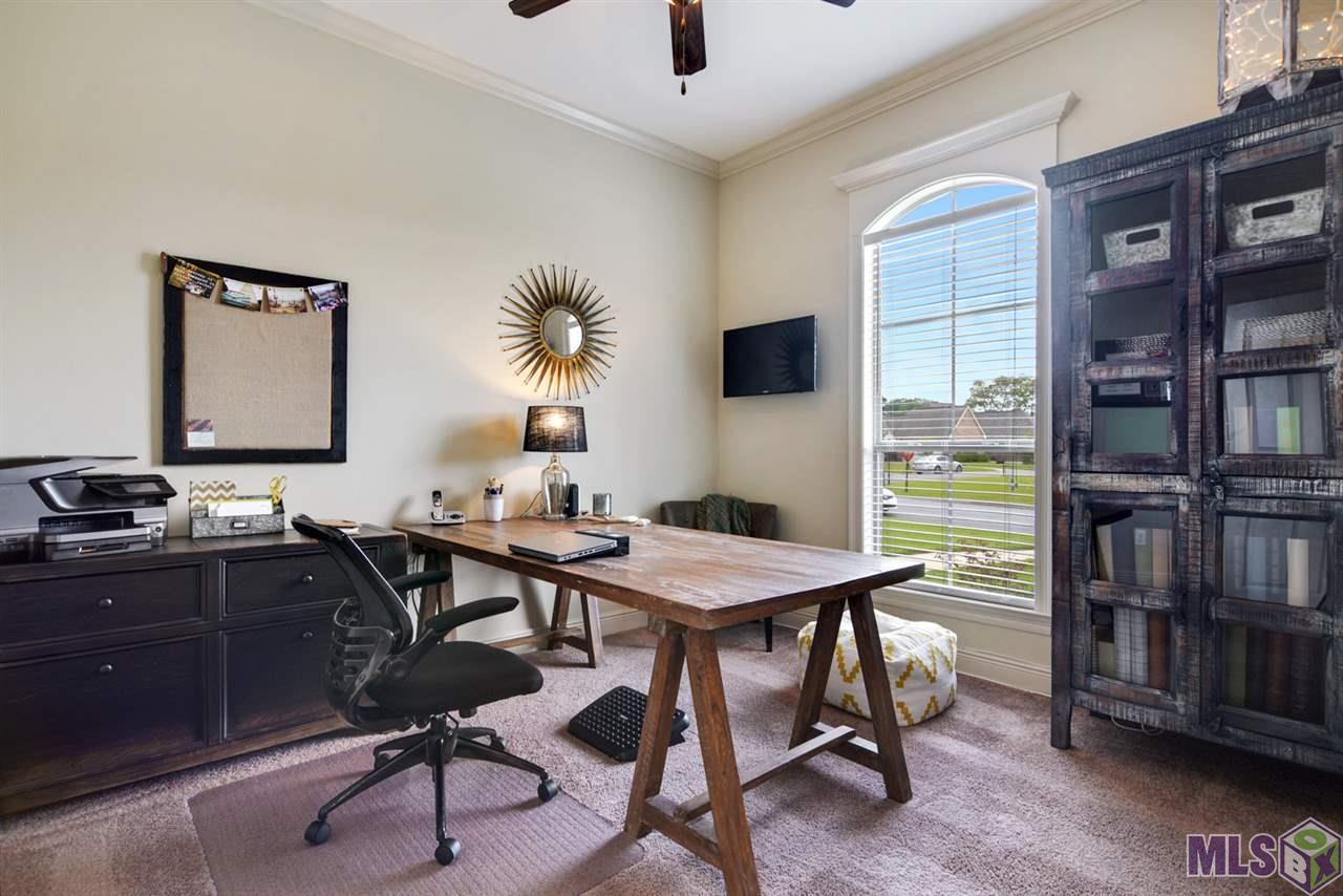 38112 Maple Ridge Drive Prairieville, LA 70769 - Photo 15 of 22 Additional bedroom