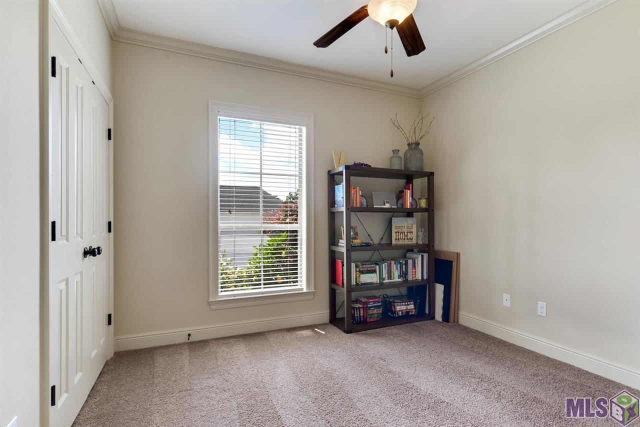 38112 Maple Ridge Drive Prairieville, LA 70769 - Photo 17 of 22 Additional bedroom