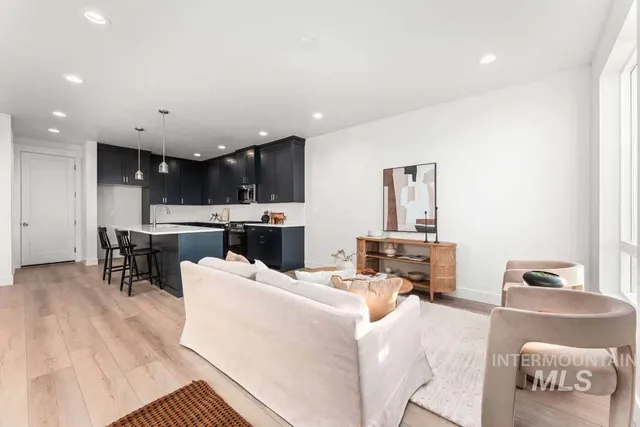 $588,995 | 381 East Lombard Lane, Eagle, ID 83616