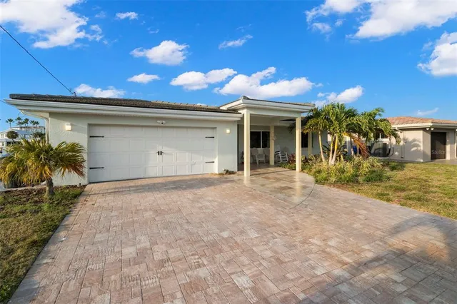 a livingroom with furniture and window
