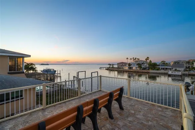 $1,595,000 | 2288 Edythe Drive, Dunedin, FL 34698