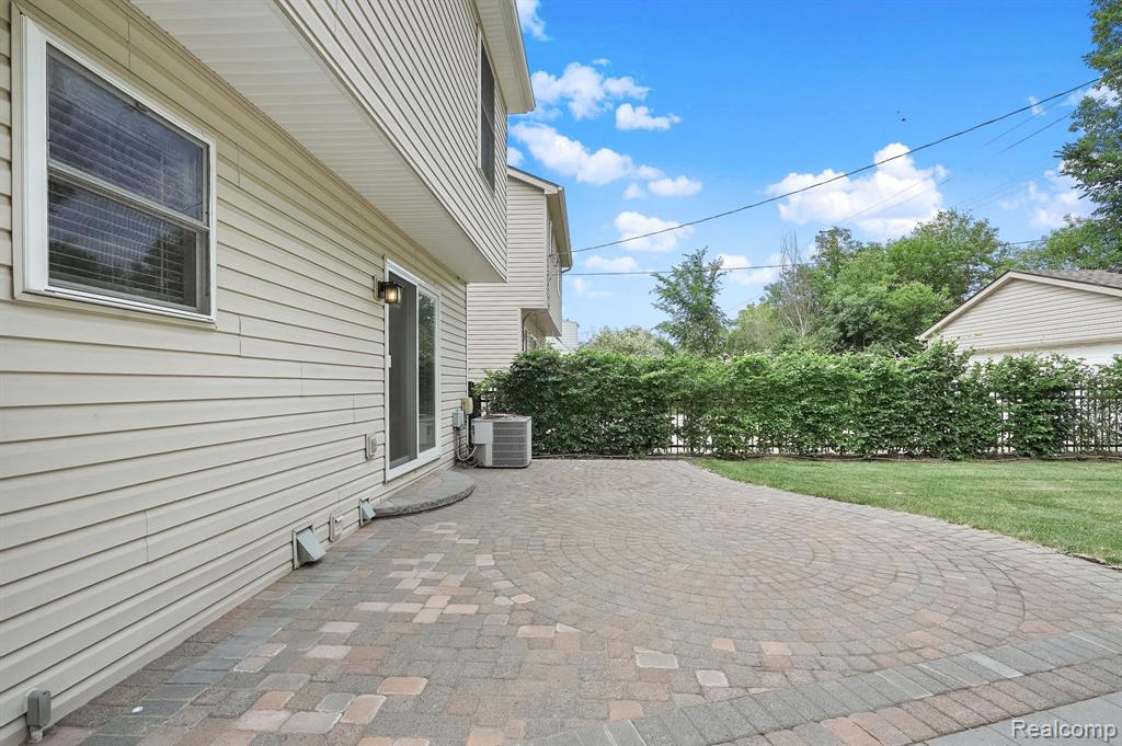 3324 Harvard Road Royal Oak, MI 48073 - Photo 22 of 25