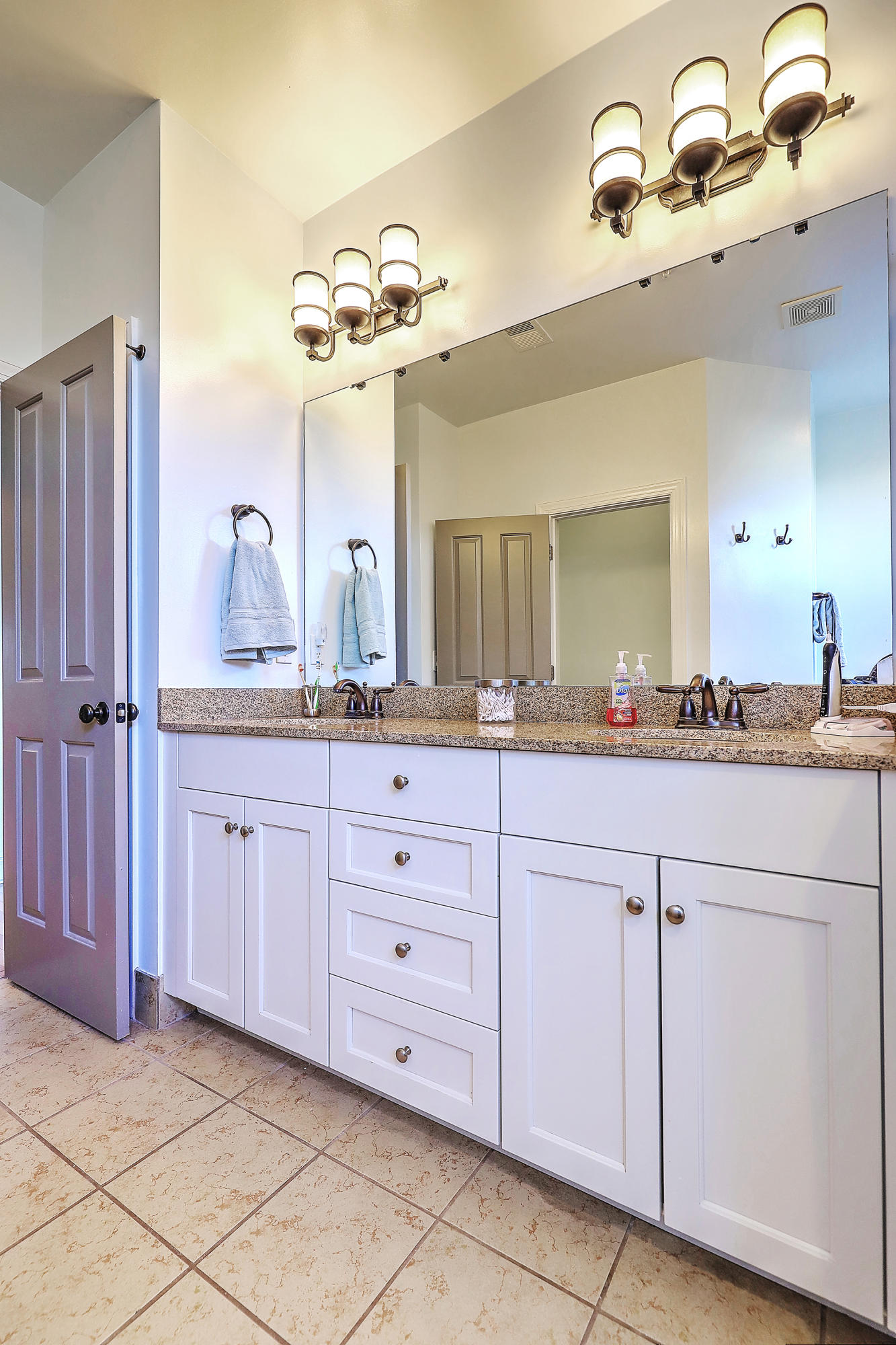 2128 Tides End Road Charleston, SC 29412 - Photo 13 of 46 IMG_9847_8_9