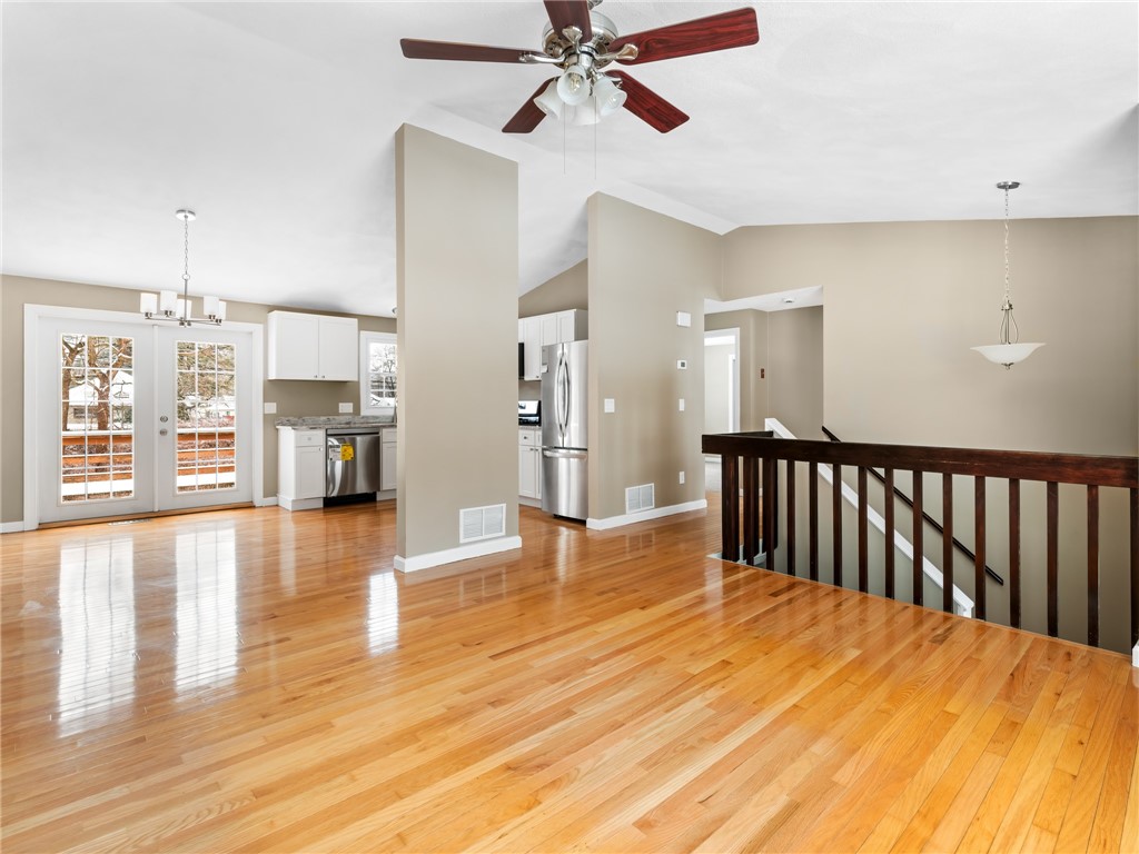 92 June Avenue Warwick, RI 02889 - Photo 11 of 28 Gallery Image 11