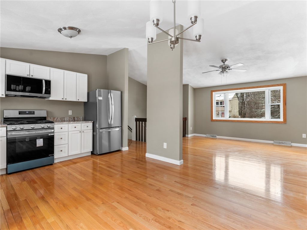 92 June Avenue Warwick, RI 02889 - Photo 8 of 28 Gallery Image 8