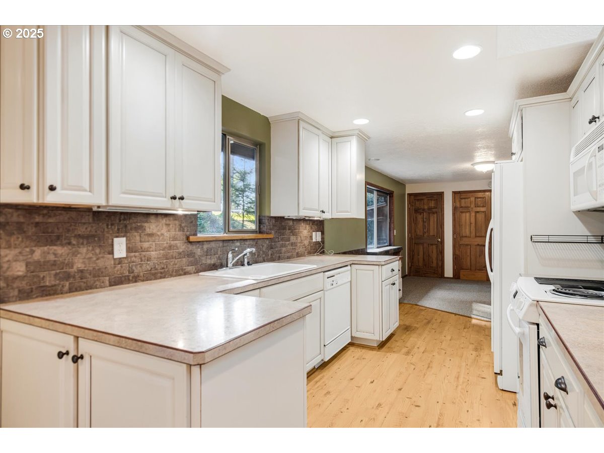 77 Nimmo Road Kalama, WA 98625 - Photo 10 of 36 Gallery Image 10