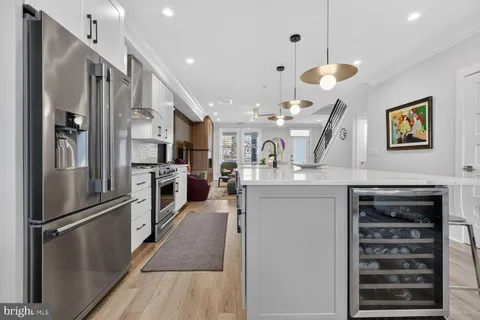 $1,349,900 | 2214 North Capitol Street Northwest, Washington, DC 20002