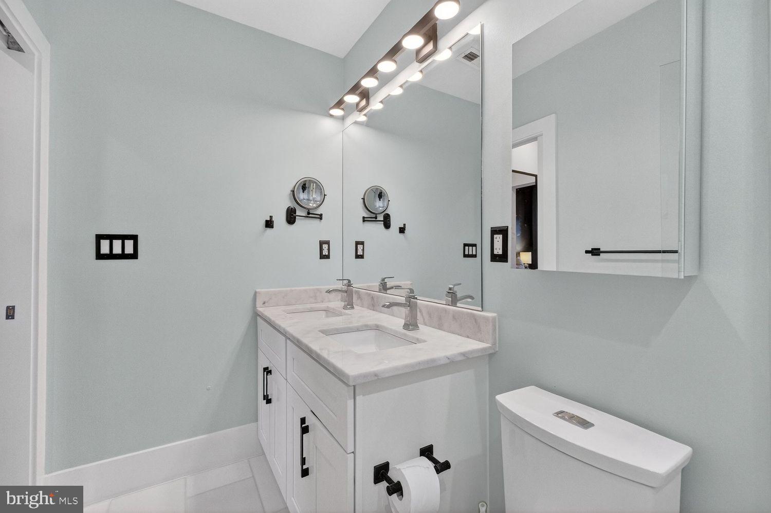 2214 North Capitol Street Northwest Washington, DC 20002 - Photo 24 of 54