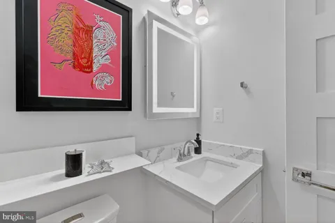 $1,349,900 | 2214 North Capitol Street Northwest, Washington, DC 20002