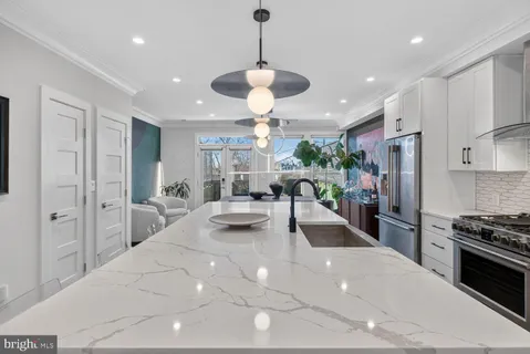 $1,249,000 | 2214 North Capitol Street Northwest, Washington, DC 20002