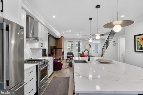 $1,349,900 | 2214 North Capitol Street Northwest, Washington, DC 20002