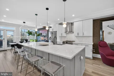 $1,249,000 | 2214 North Capitol Street Northwest, Washington, DC 20002