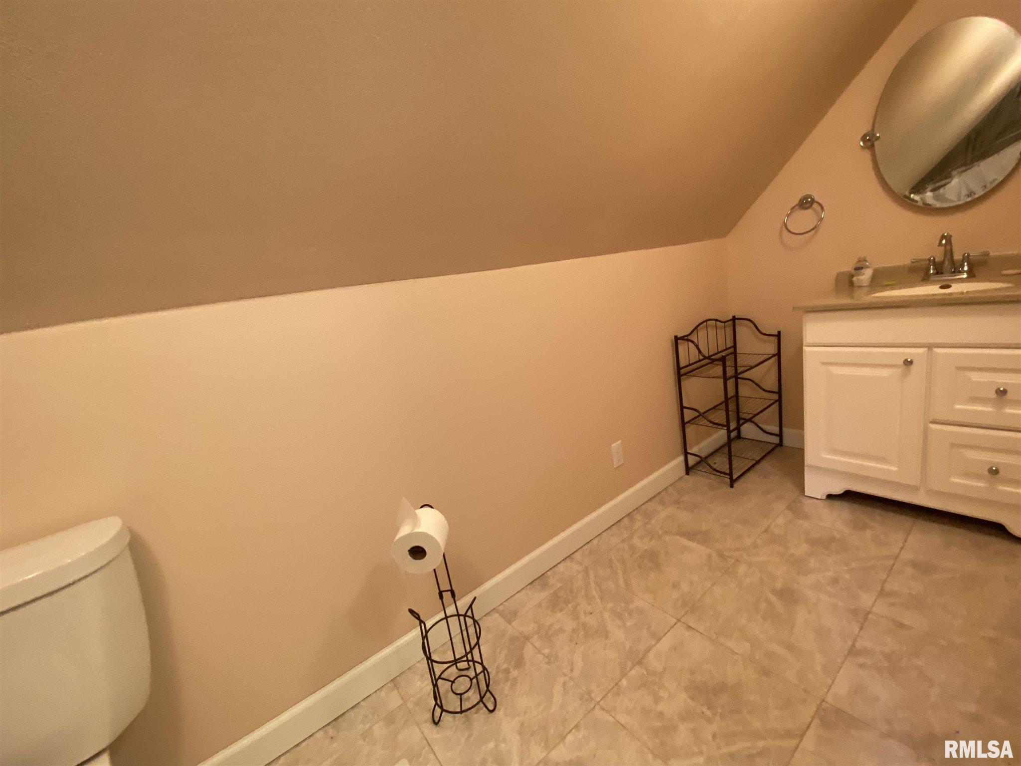 401 North Walnut Street Rochester, IL 62563 - Photo 13 of 31