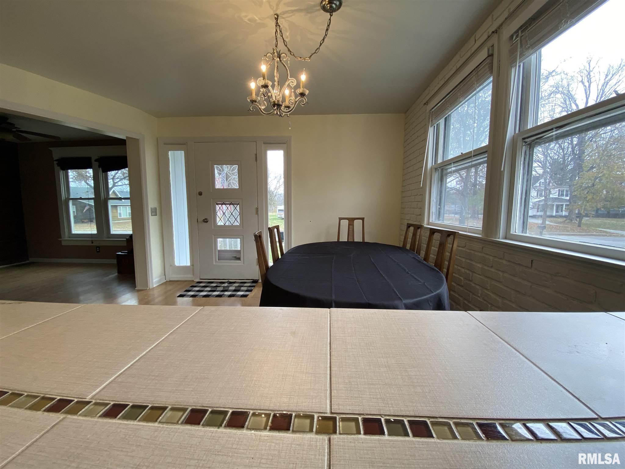 401 North Walnut Street Rochester, IL 62563 - Photo 17 of 31