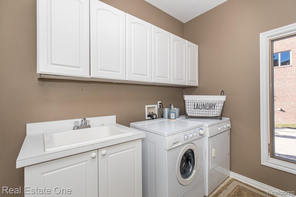 1146 Autumnview Drive Rochester, MI 48307 - Photo 23 of 50 Autumnview MLS-W050.jpg