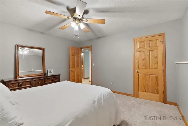 $440,000 | 1009 Fonger Street Northeast, Sparta, MI 49345