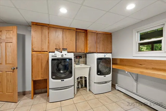 $440,000 | 1009 Fonger Street Northeast, Sparta, MI 49345