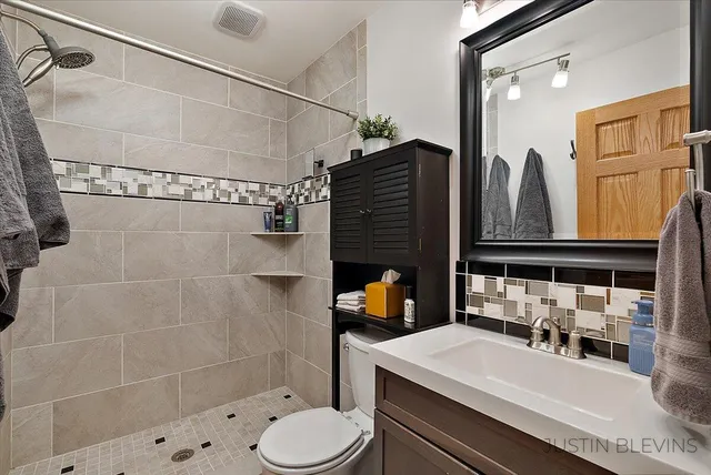 $440,000 | 1009 Fonger Street Northeast, Sparta, MI 49345