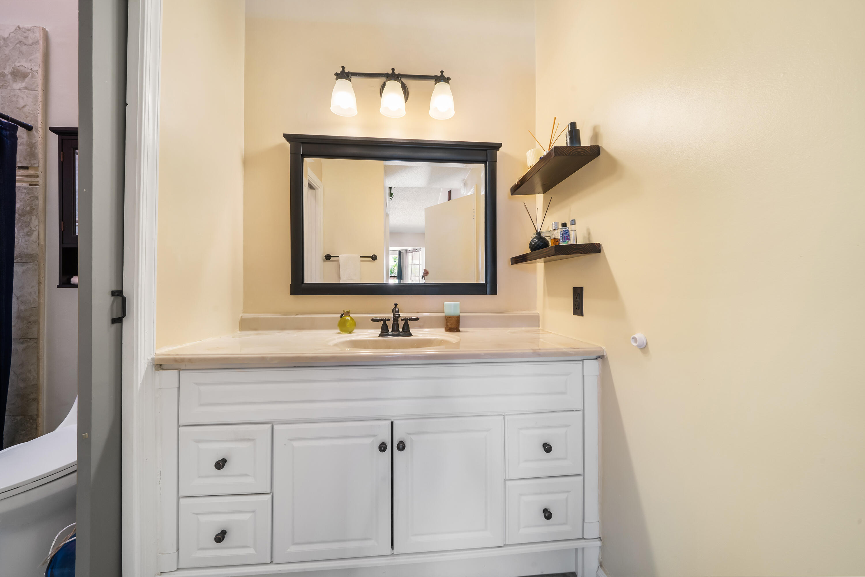21671 Cromwell Circle Boca Raton, FL 33486 - Photo 18 of 35 21671 Cromwell Cir 12-2