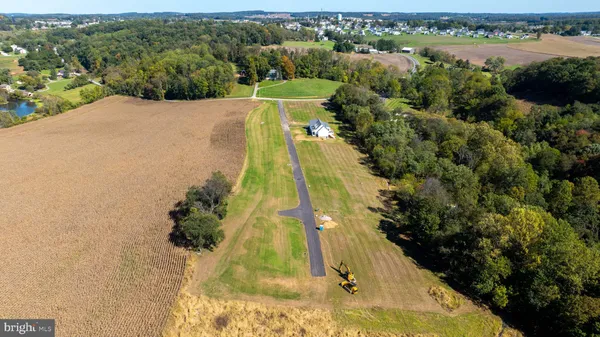 $164,900 | 6 Harambe Overlook, Railroad, PA 17355
