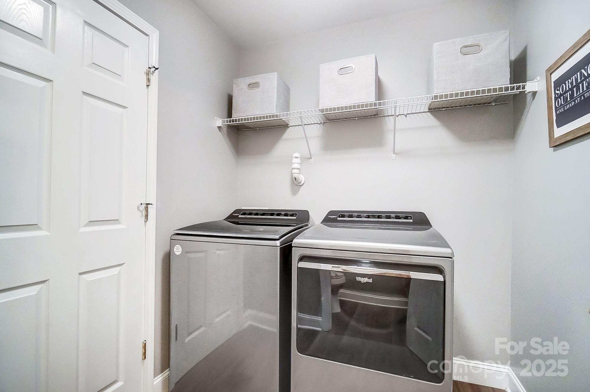 7647 Black Hawk Lane Tega Cay, SC 29708 - Photo 19 of 42 a stove top oven sitting inside of a kitchen