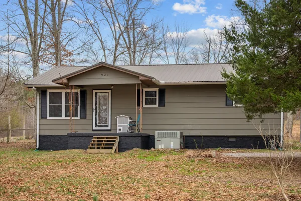 $225,000 | 921 Fred Young Road, Jamestown, TN 38556