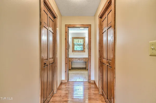 $705,000 | 122 Chase Drive, Roan Mountain, TN 37687