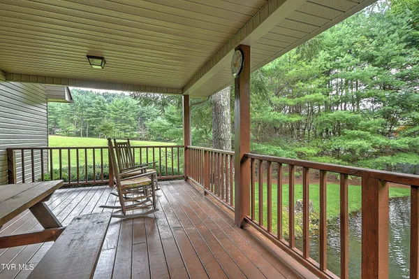 $705,000 | 122 Chase Drive, Roan Mountain, TN 37687