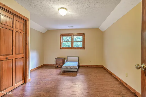 $705,000 | 122 Chase Drive, Roan Mountain, TN 37687