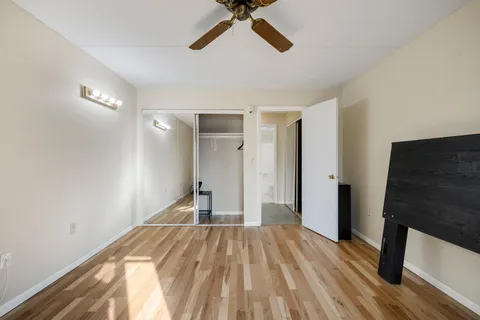 $115,000 | 329 Geneva Avenue North, Unit 411, Oakdale, MN 55128