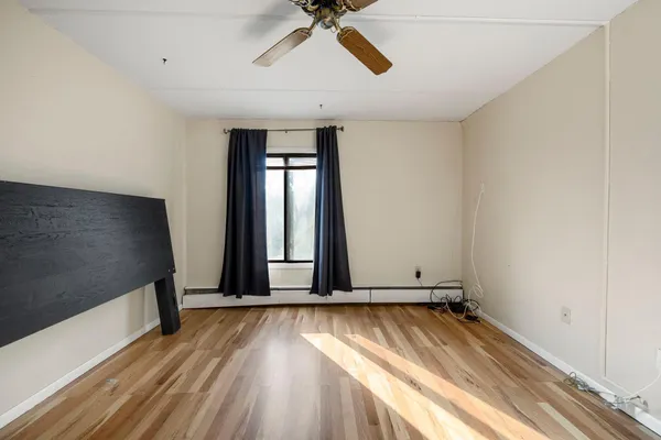 $115,000 | 329 Geneva Avenue North, Unit 411, Oakdale, MN 55128