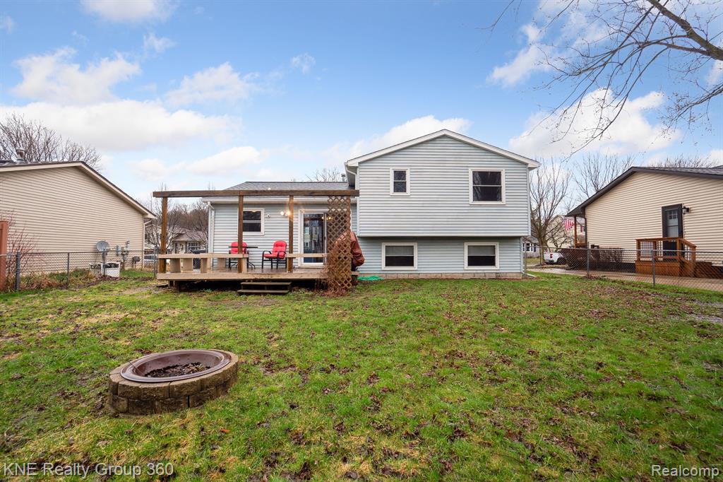 830 Tanager Trail Howell, MI 48843 - Photo 34 of 36 Gallery Image 34