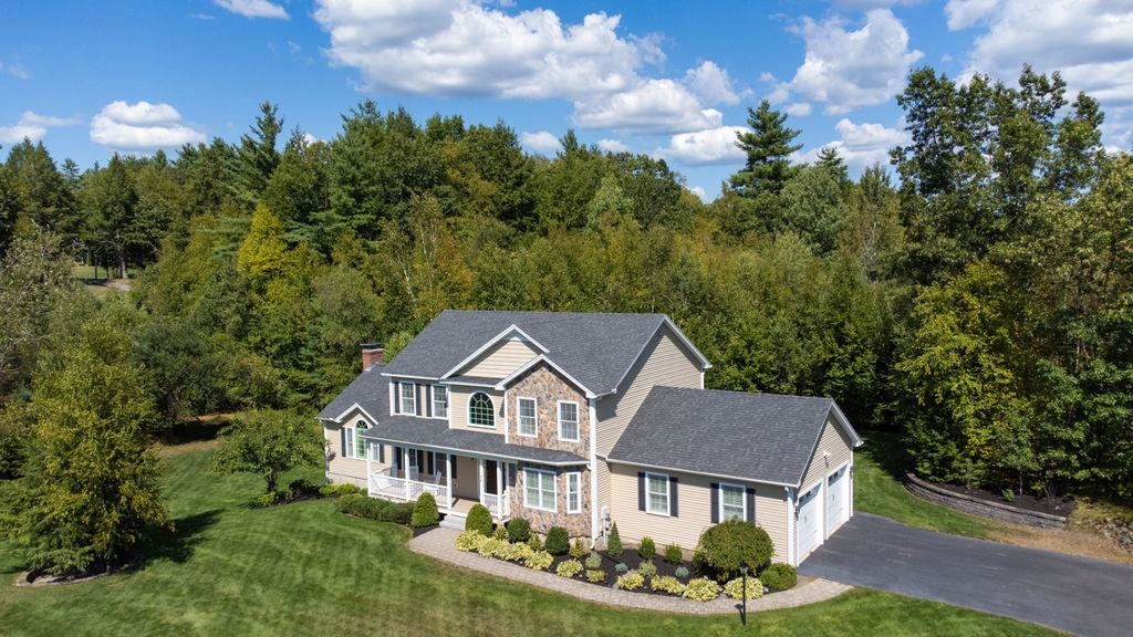 94 Thunder Road Fremont, NH 03044 - Photo 4 of 45