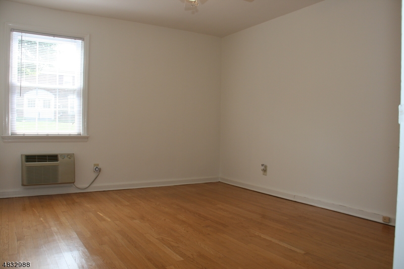 26 Locust Drive, Unit 47 Summit, NJ 07901 - Photo 5 of 11