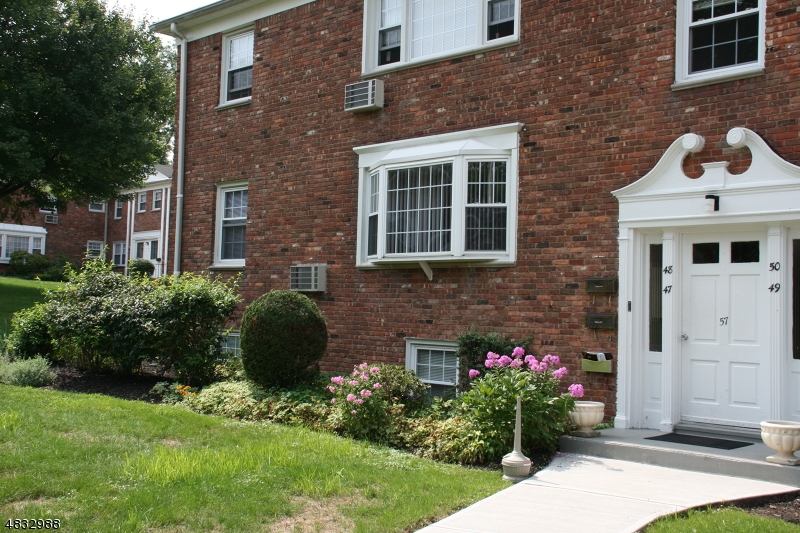 26 Locust Drive, Unit 47 Summit, NJ 07901 - Photo 10 of 11