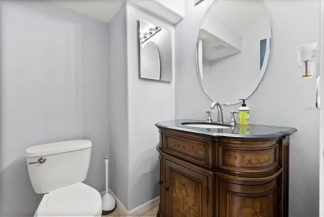 $489,900 | 1408 Kellogg Drive, Tavares, FL 32778