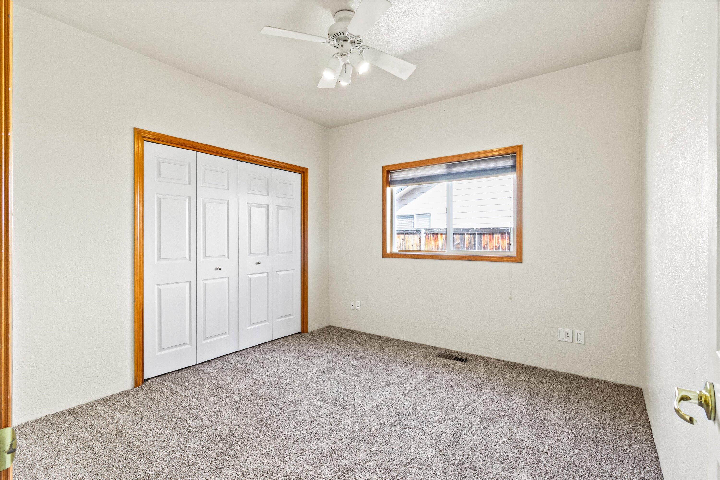2610 Beebe Road Central Point, OR 97502 - Photo 10 of 29 9